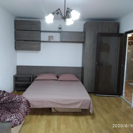 Iarina Ap Decomandat 2 Cam Sat Vacanta Mamaia Constanta Exterior photo